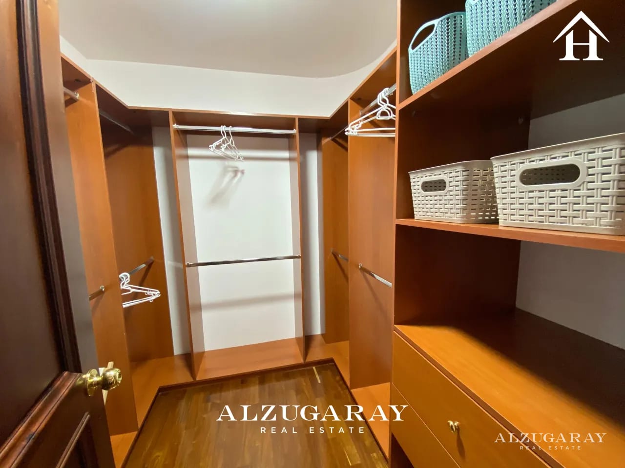 Apartamento Amueblado Z.10 | 2 Hab. | Altos de Santa Clara — Apartamento en Alquiler en Zona 10, Guatemala, Ciudad — foto 10 de 13