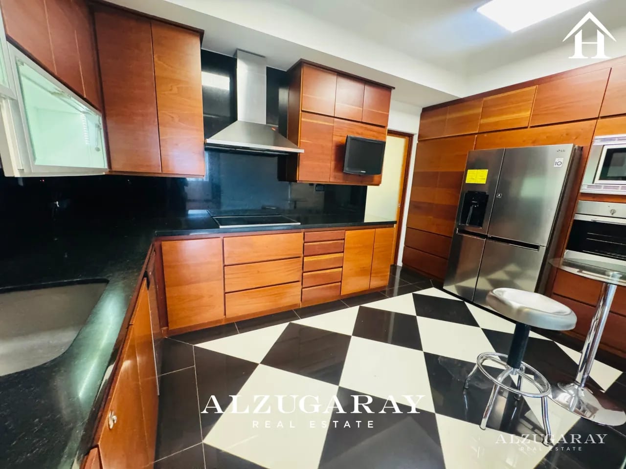 Apartamento en Renta | 2 Hab. | Edificio Verdino Z. 15 — Apartamento en Alquiler en Verdino, Zona 15, Guatemala, Ciudad — foto 4 de 14