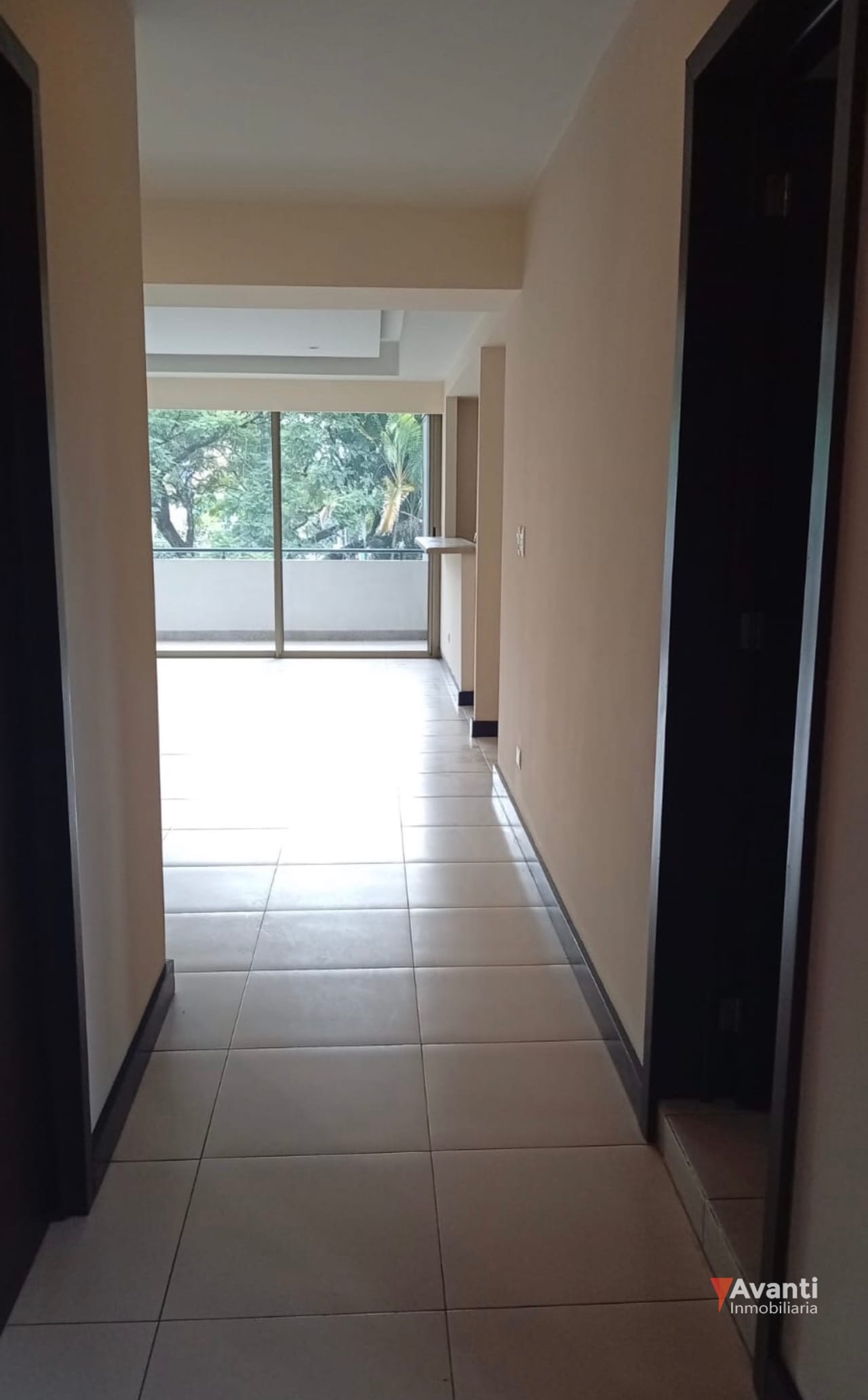 Alquiler Apartamento Zona 14 — Apartamento en Alquiler en Zona 14, Guatemala, Ciudad — foto 5 de 8
