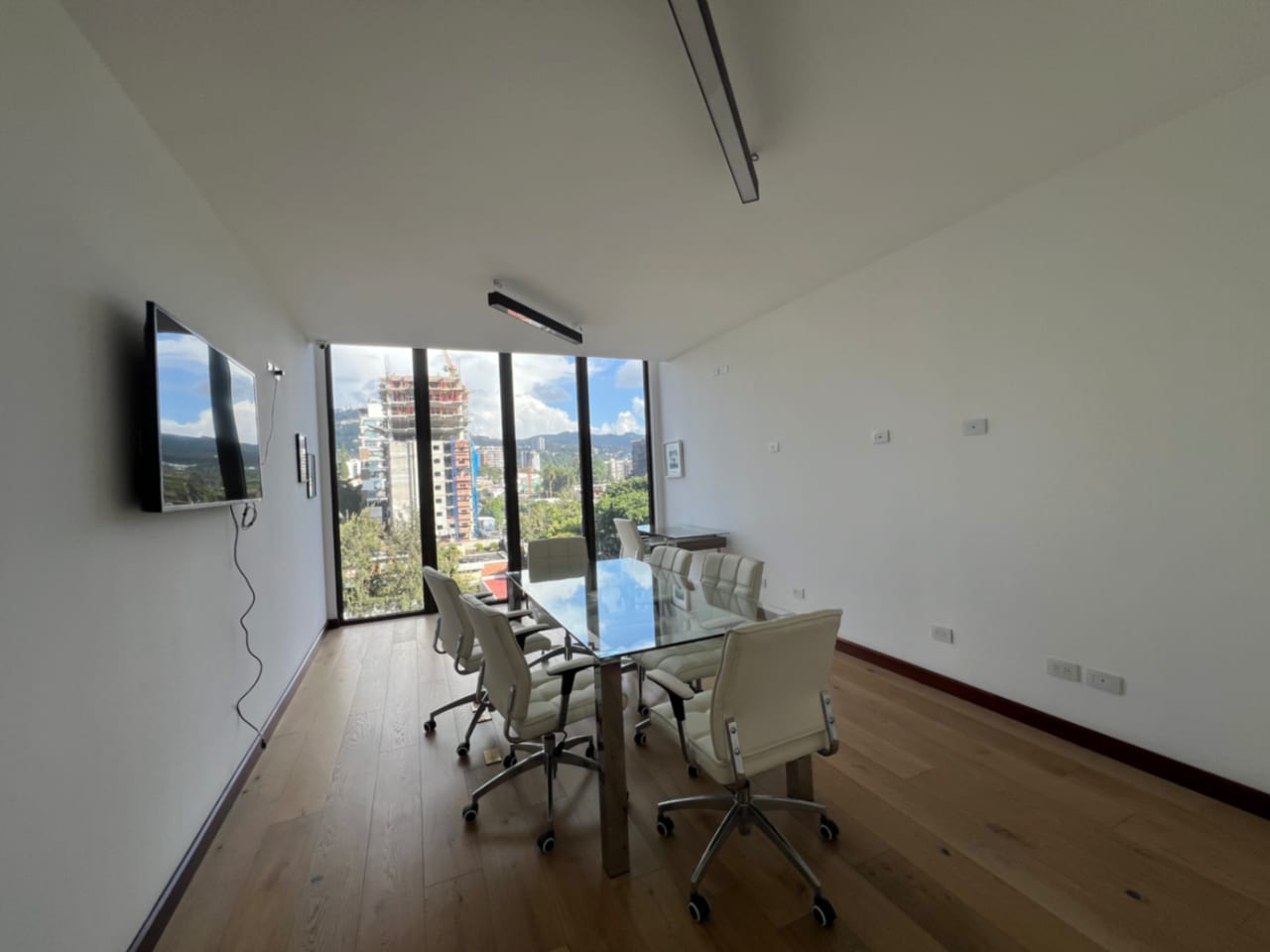 APARTAMENTO RENTA ZONA 15 VH 2, ESIFICIO VHISTA, 2 DORMITORIOS CADA UNO CON BAÑO 131 MTS2 CON VISTS ESPECTACULAR $1,700 — Apartamento en Alquiler en Vista Hermosa II, Zona 15, Guatemala, Ciudad — foto 10 de 10