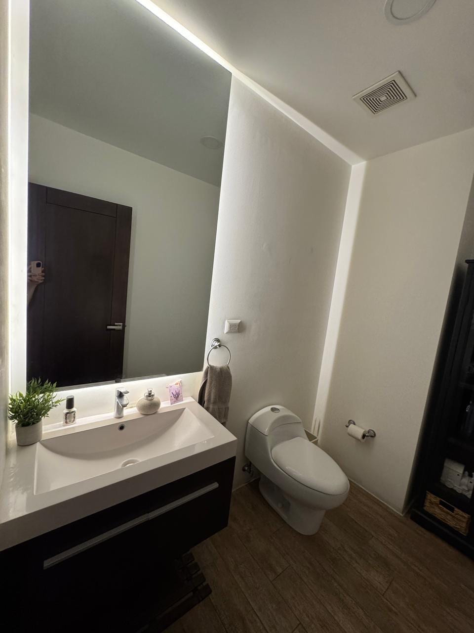 Venta Apartamento Zona 15 VH2 117 MTS2 Apto + 2 Parqueos y Bodega — Apartamento en Venta en Álbero 15, Zona 15, Guatemala, Ciudad — foto 2 de 4