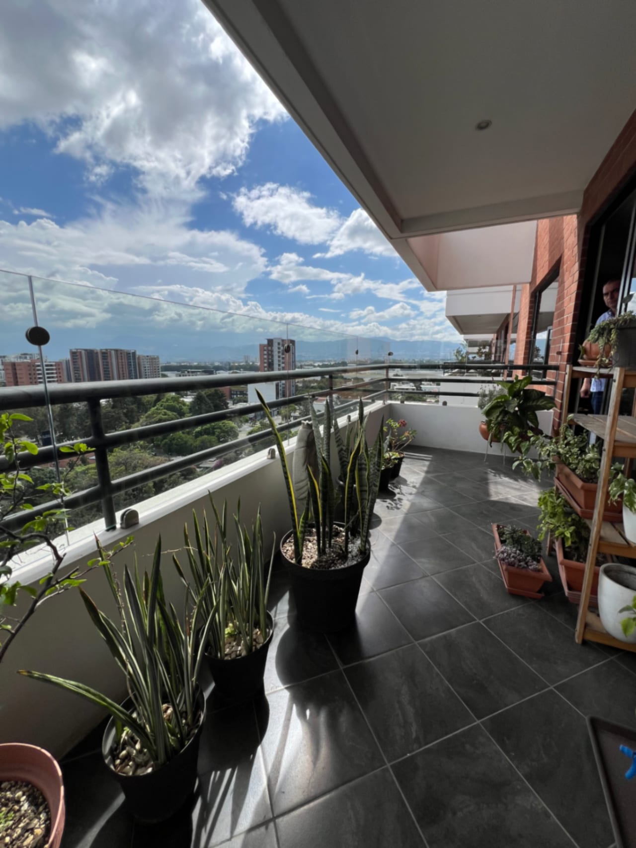 Apartamento Venta Zona 14, Amplio 304 Mts, 3 Dorm, Dorm de Servicio — Apartamento en Venta en Zona 14, Guatemala, Ciudad — foto 1 de 2