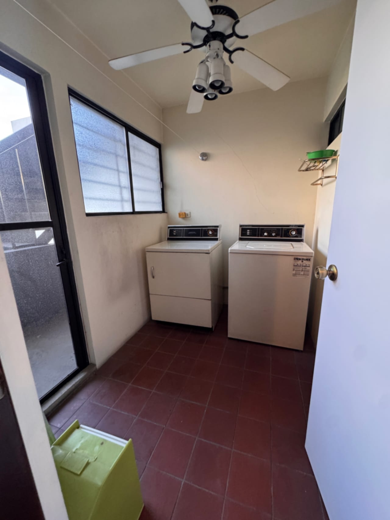 ALQUILER apartamento Villa Vistana Zona 14 — Apartamento en Alquiler en Villa Vistana, Zona 14, Guatemala, Ciudad — foto 13 de 13