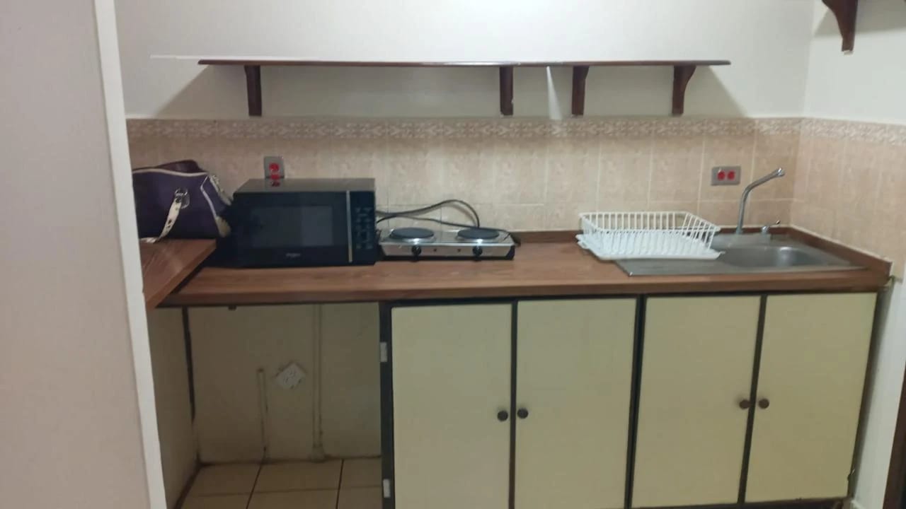 Alquilo Apartamento 1 Habitación en el Cortijo Z9 — Apartamento en Venta en Zona 9, Guatemala, Ciudad — foto 5 de 6