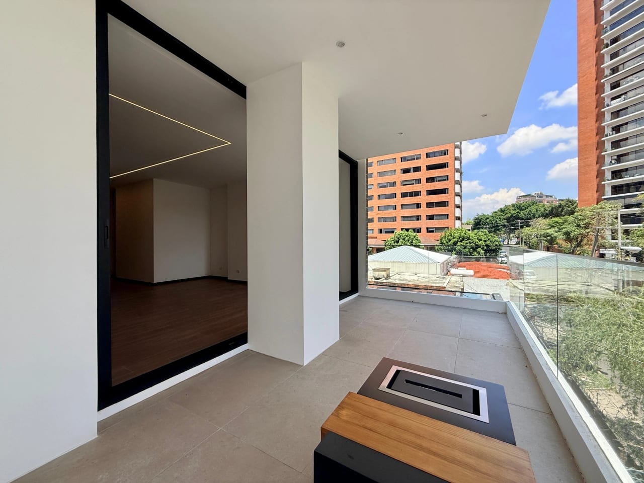 Alquilo apartamento para estrenar en Tero zona 14 — Apartamento en Alquiler en Zona 10, Guatemala, Ciudad — foto 1 de 17