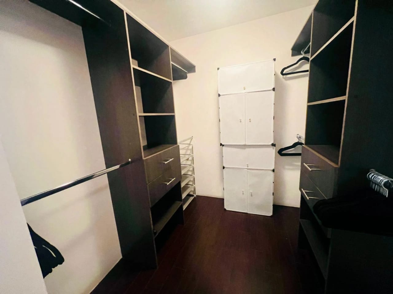 Alquilo apartamento amueblado en Attica zona 14 — Apartamento en Alquiler en Zona 14, Guatemala, Ciudad — foto 10 de 17