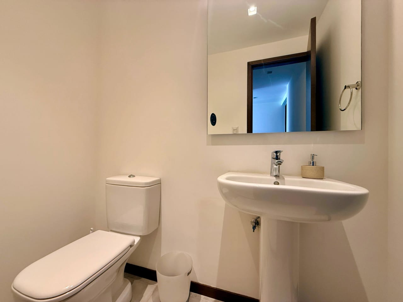Vendo apartamento en Casa Clara zona 10 — Apartamento en Venta en Zona 10, Guatemala, Ciudad — foto 9 de 17