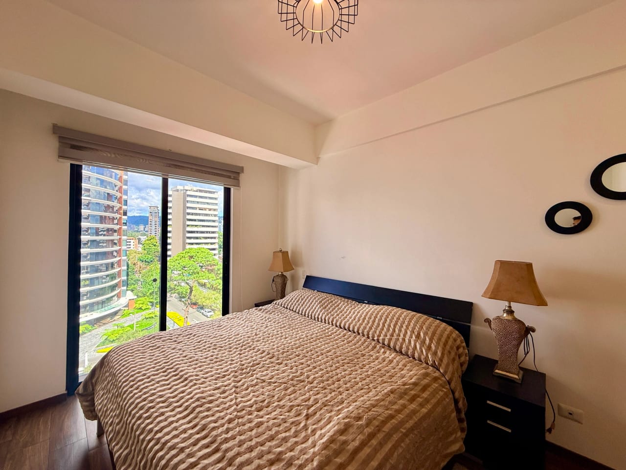 Vendo apartamento en Casa Clara zona 10 — Apartamento en Venta en Zona 10, Guatemala, Ciudad — foto 13 de 17