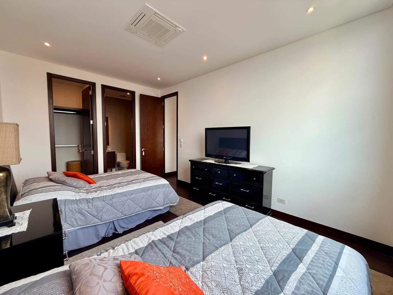 Vendo apartamento en edifcio Echo zona 14 — Apartamento en Venta en Zona 14, Guatemala, Ciudad — foto 12 de 17