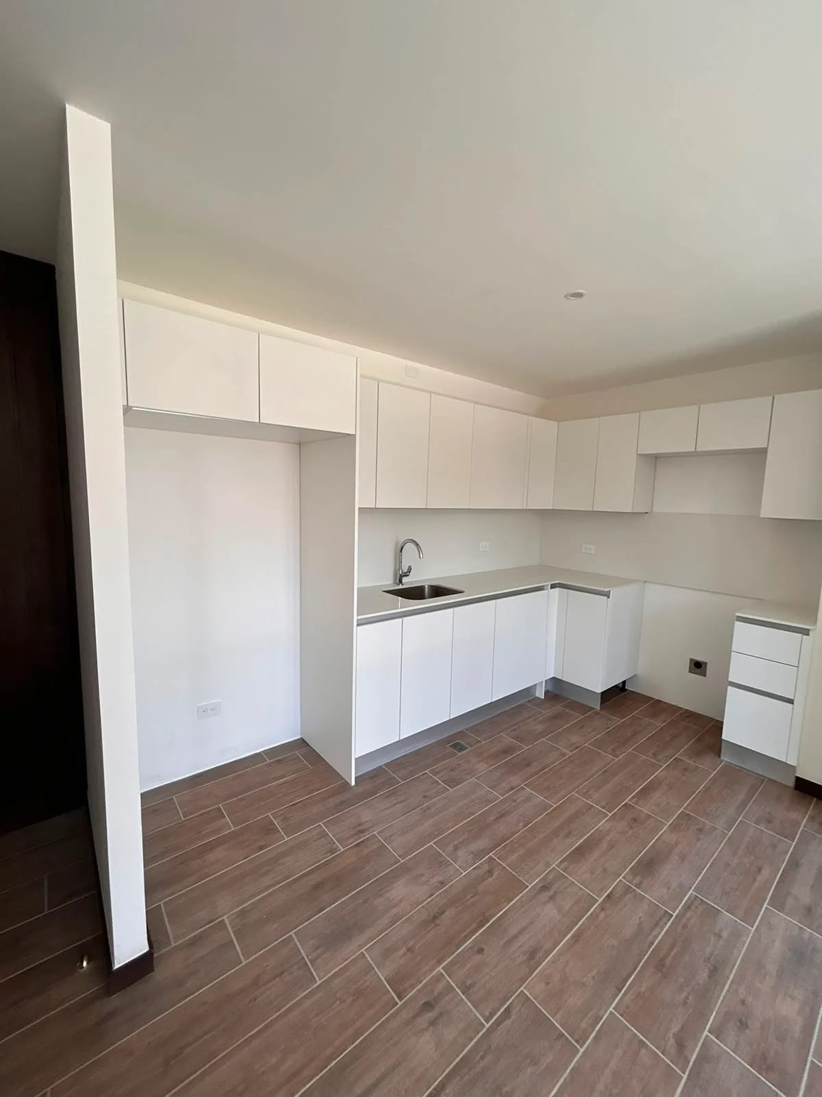 Alquilo apartamento en Torre Ferran 2 zona 14