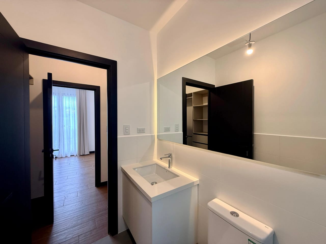 Alquilo apartamento en Lirios de Cayala zona 16 — Apartamento en Alquiler en Zona 16, Guatemala, Ciudad — foto 15 de 16