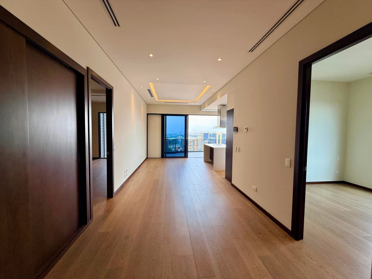 Vendo apartamento en edificio Santa Sofia 7ma zona 10 — Apartamento en Venta en Zona 10, Guatemala, Ciudad — foto 6 de 17