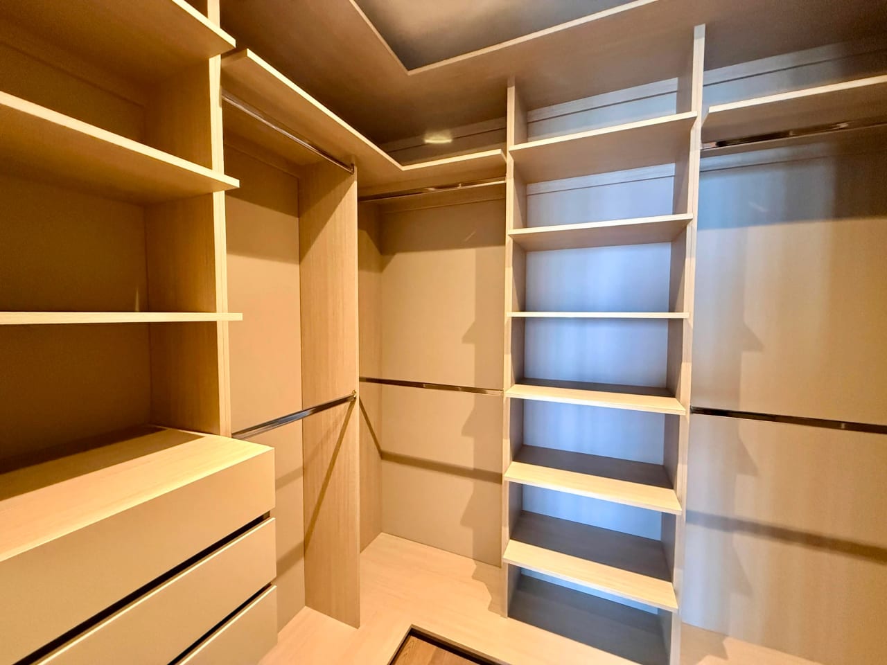 Vendo apartamento en edificio Santa Sofia 7ma zona 10 — Apartamento en Venta en Zona 10, Guatemala, Ciudad — foto 12 de 17