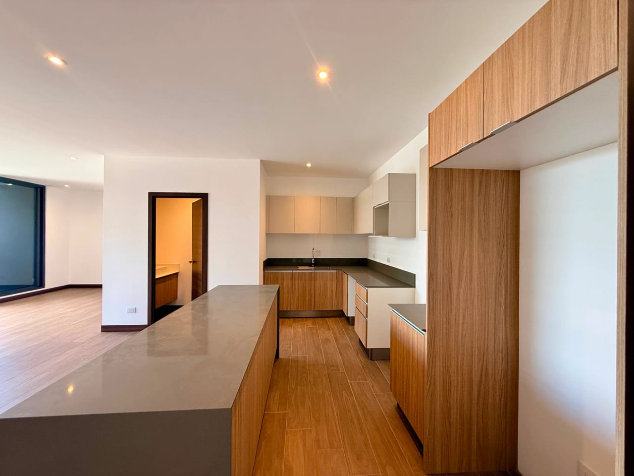 Alquilo apartamento en Spazio zona 15 — Apartamento en Alquiler en Zona 15, Guatemala, Ciudad — foto 2 de 17