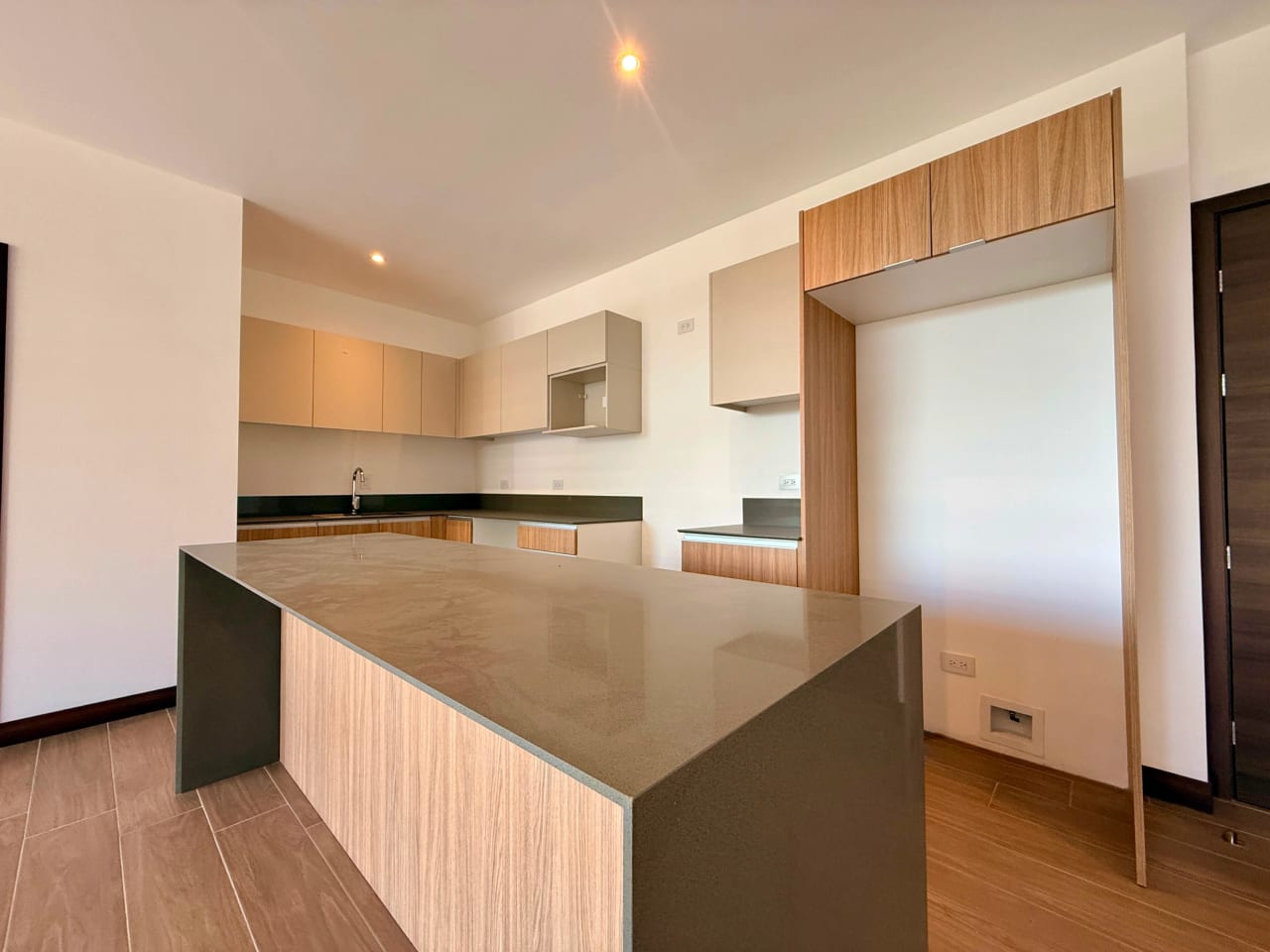 Vendo apartamento en Spazio zona 15 — Apartamento en Venta en Zona 15, Guatemala, Ciudad — foto 1 de 17