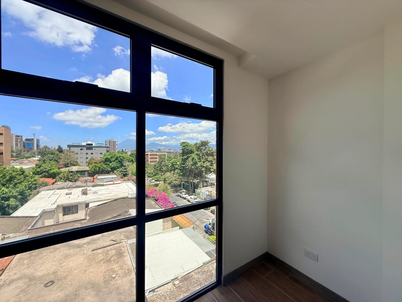 Apartamento en alquiler edifcio Kiintea zona 15 — Apartamento en Alquiler en Zona 15, Guatemala, Ciudad — foto 5 de 9