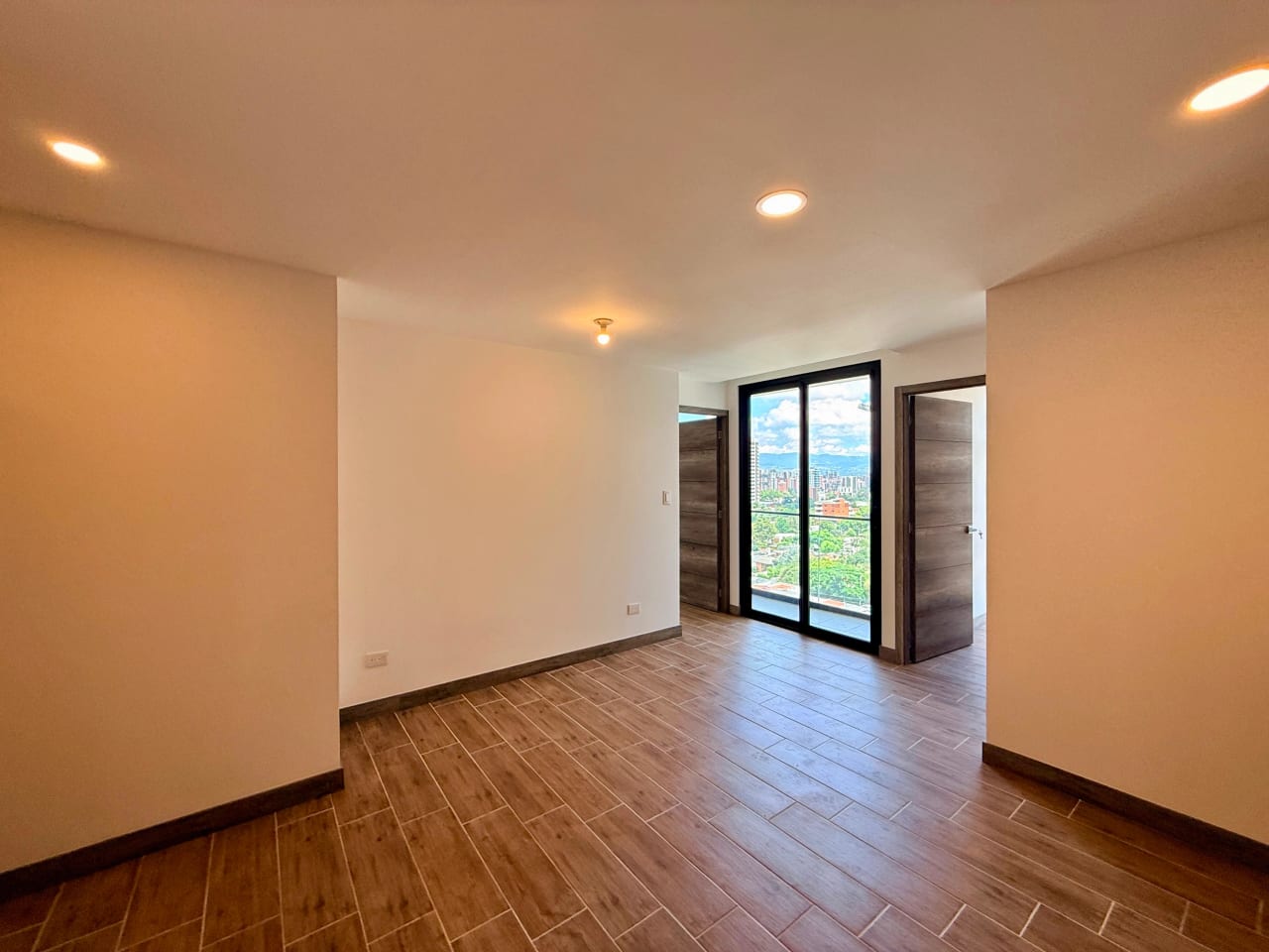 Apartamento en alquiler en edifcio Kiintea zona 15 — Apartamento en Alquiler en Zona 15, Guatemala, Ciudad — foto 4 de 16