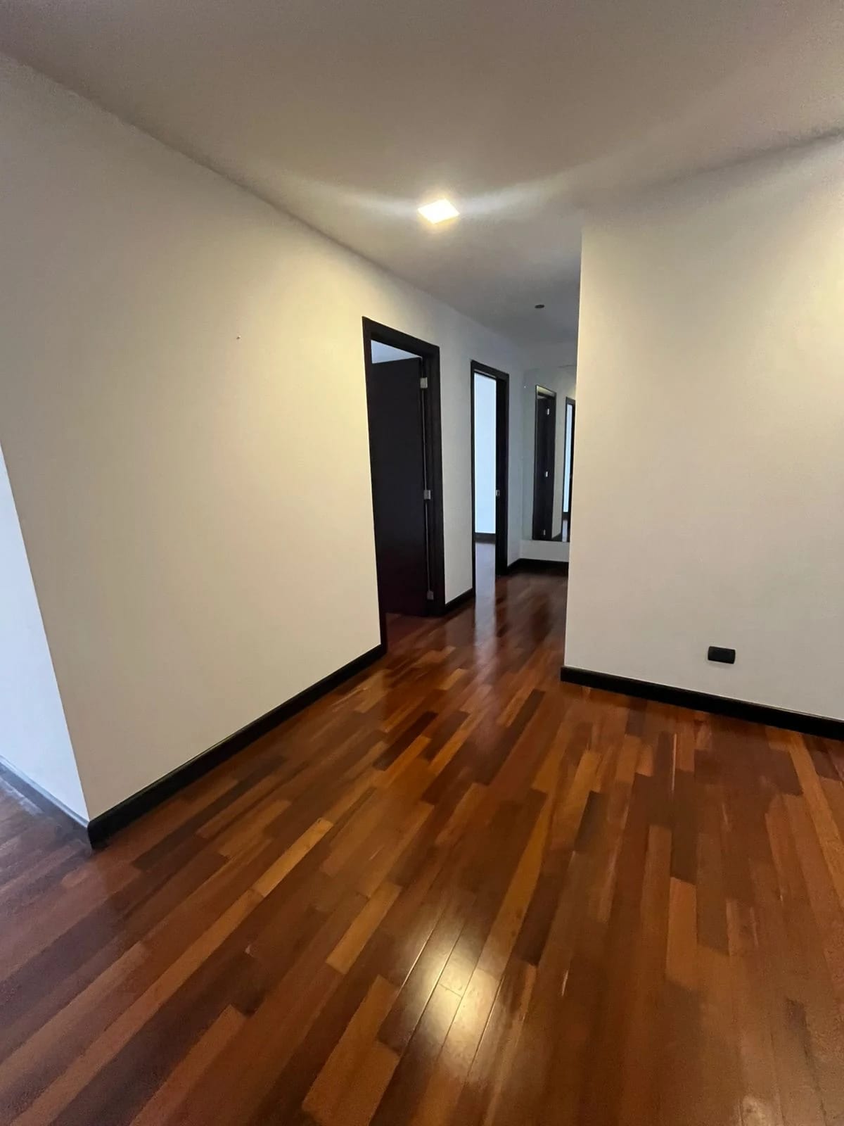 Apartamento en alquiler en Midori zona 15 — Apartamento en Alquiler en Zona 15, Guatemala, Ciudad — foto 8 de 10