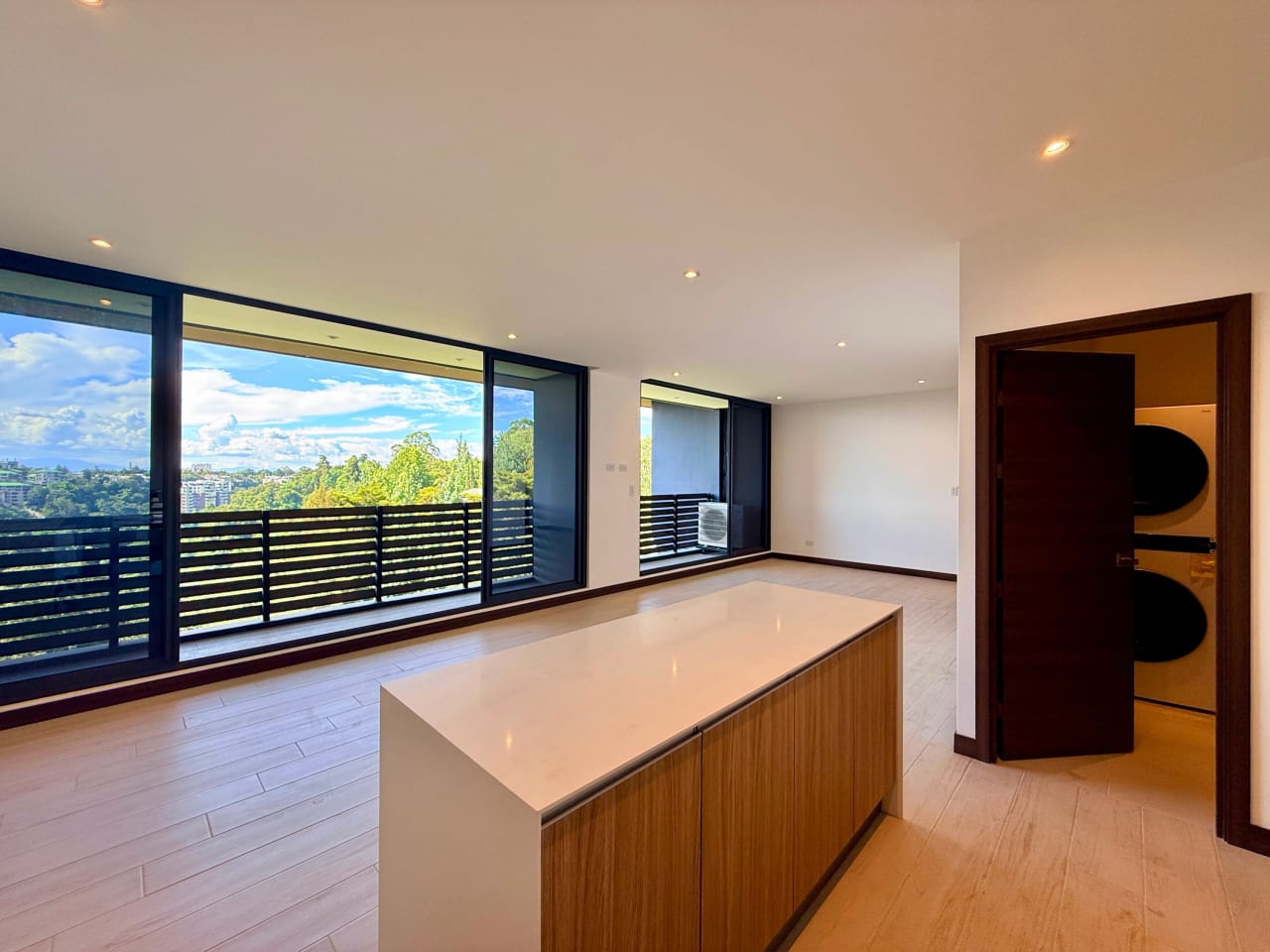 Apartamento en alquiler en Spazio zona 15 — Apartamento en Alquiler en Zona 15, Guatemala, Ciudad — foto 1 de 17