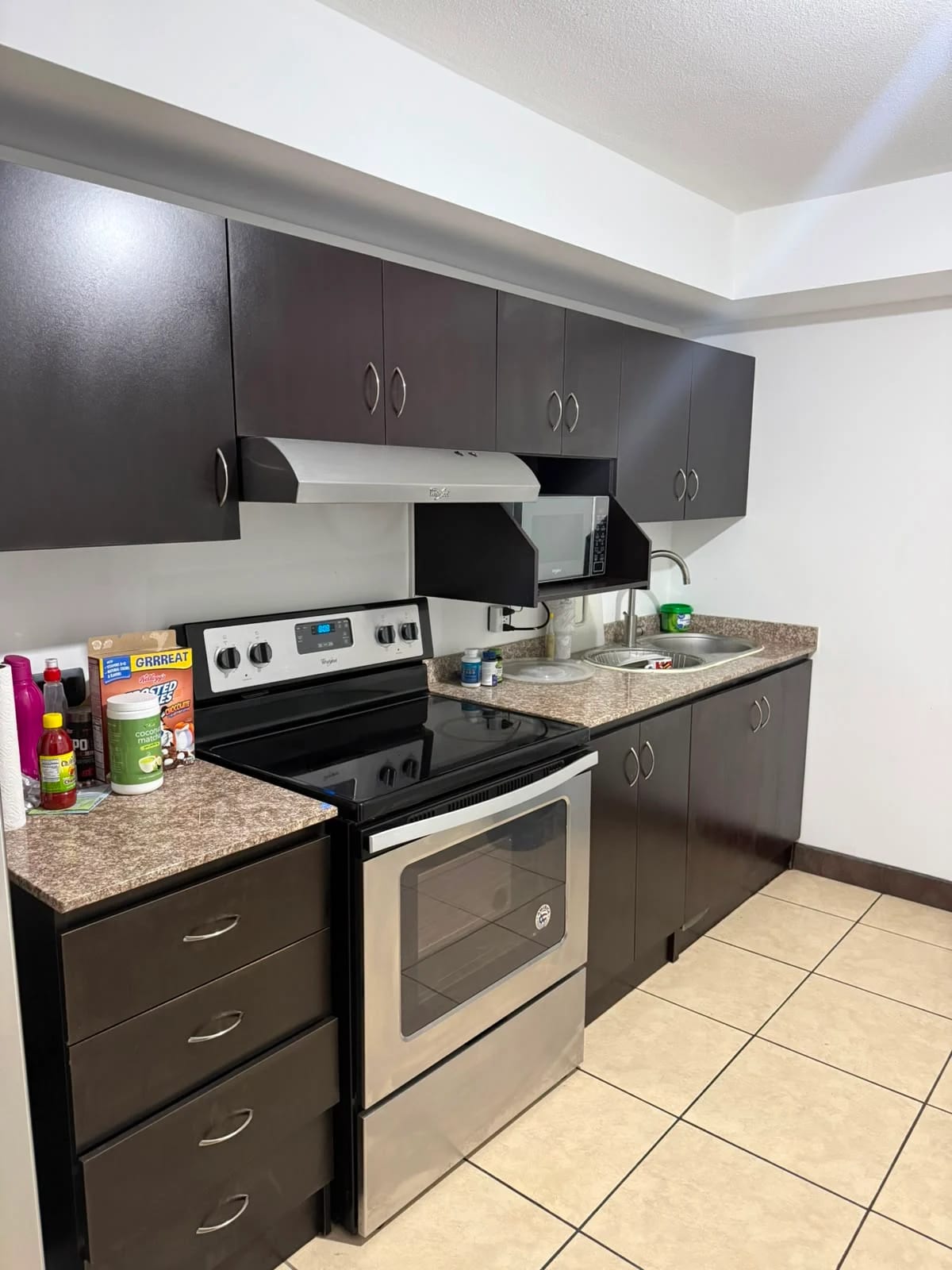 Apartamento en alquiler en Bosques de Euskadi zona 16 — Apartamento en Alquiler en Zona 16, Guatemala, Ciudad — foto 3 de 15