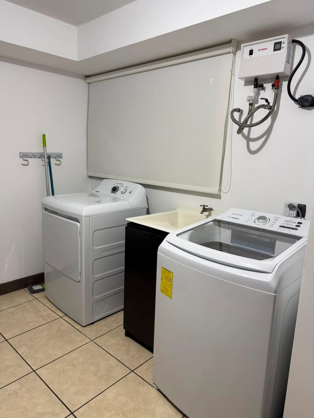 Apartamento en alquiler en Bosques de Euskadi zona 16 — Apartamento en Alquiler en Zona 16, Guatemala, Ciudad — foto 6 de 15