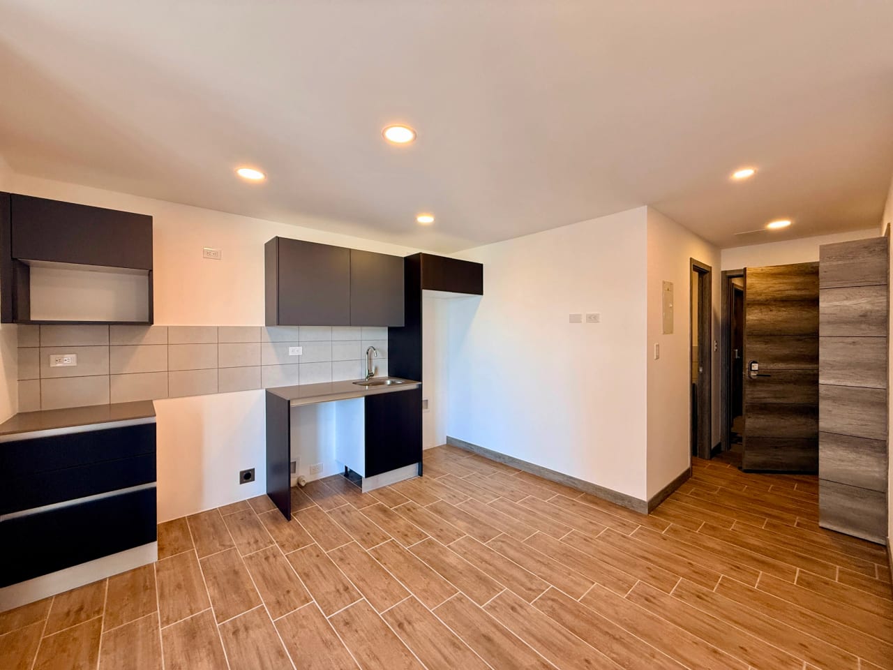 Apartamento en alquiler en edificio Kiintea zona 15 — Apartamento en Alquiler en Zona 15, Guatemala, Ciudad — foto 10 de 16