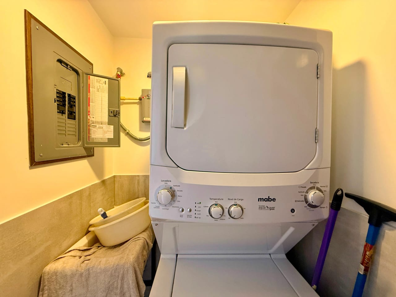 Apartamento amueblado en alquiler en edifcio Casa Clara zona 10 — Apartamento en Alquiler en Zona 10, Guatemala, Ciudad — foto 10 de 17