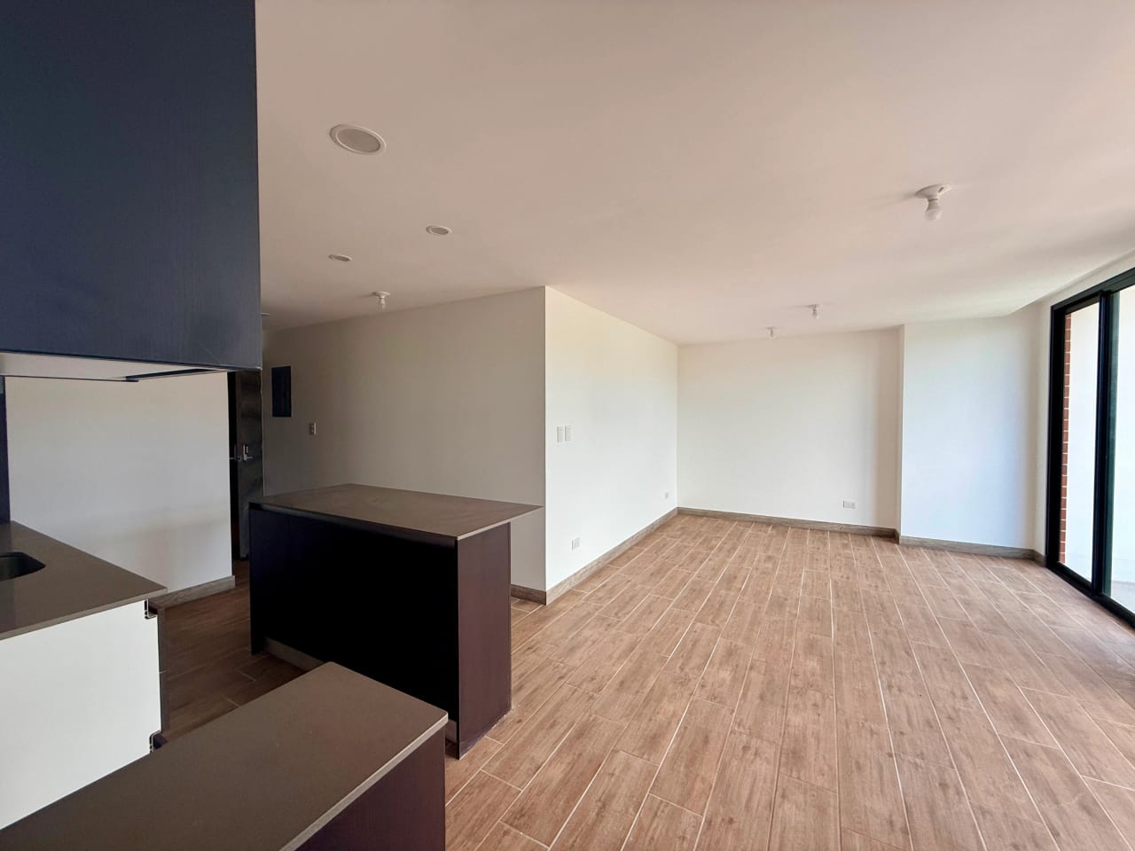 Apartamento en venta edificio Kiintea zona 15 — Apartamento en Venta en Zona 15, Guatemala, Ciudad — foto 2 de 17