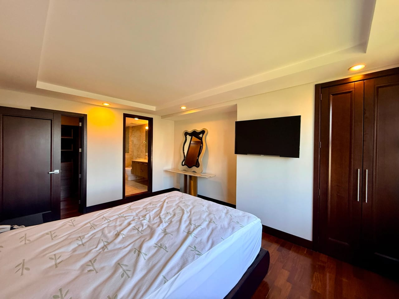 Apartamento amueblado en alquiler en zona 10 Santa Sofia — Apartamento en Alquiler en Zona 10, Guatemala, Ciudad — foto 9 de 17