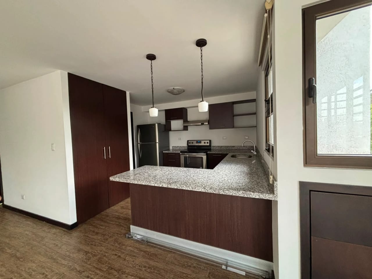 Apartamento en alquiler en Torre 360 zona 15 — Apartamento en Alquiler en Zona 15, Guatemala, Ciudad — foto 3 de 9