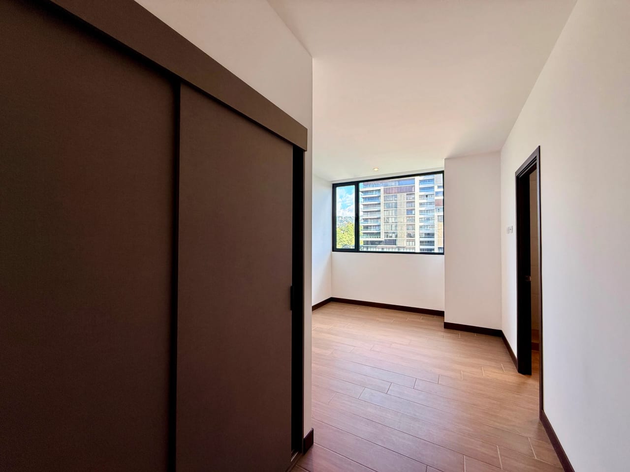 Apartamento en alquiler en edificio Spazio zona 15 — Apartamento en Alquiler en Zona 15, Guatemala, Ciudad — foto 15 de 17