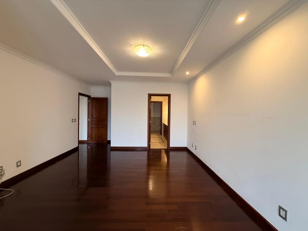 Apartamento en alquiler edificio Tadeus zona 14 — Apartamento en Alquiler en Zona 14, Guatemala, Ciudad — foto 13 de 17
