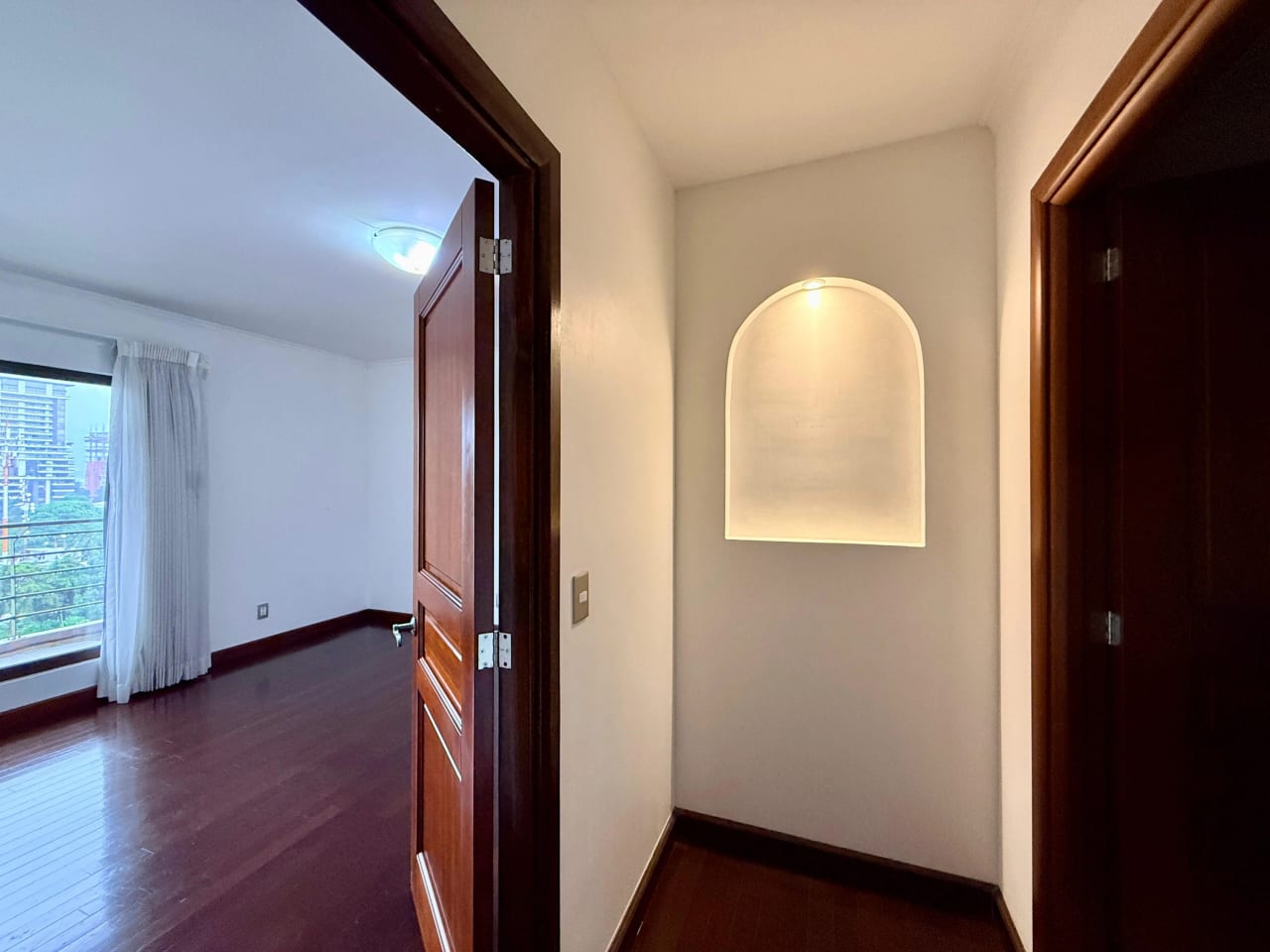 Apartamento en alquiler edificio Tadeus zona 14 — Apartamento en Alquiler en Zona 14, Guatemala, Ciudad — foto 16 de 17