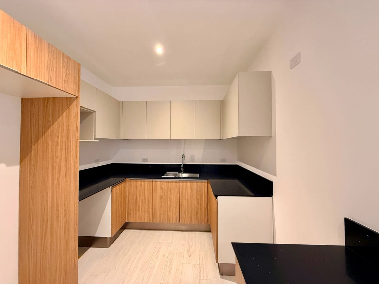 Apartamento en alquiler en Spazio zona 15 — Apartamento en Alquiler en Zona 15, Guatemala, Ciudad — foto 8 de 15