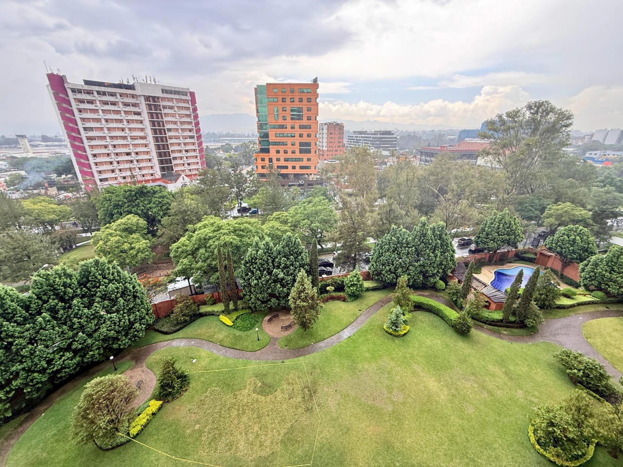Apartamento en alquiler en Tadeus zona 14 — Apartamento en Alquiler en Zona 14, Guatemala, Ciudad — foto 4 de 17
