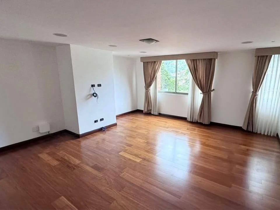 Amplio apartamento en alquiler en Verdino zona 15 — Apartamento en Alquiler en Zona 15, Guatemala, Ciudad — foto 5 de 10