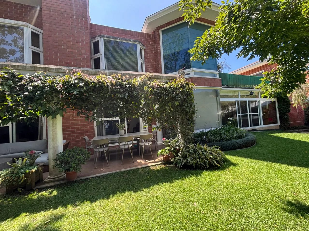 Casa en venta en Colinas de Castel Carretera Salvador — Apartamento en Venta en Carretera a El Salvador, Guatemala, Ciudad — foto 1 de 17