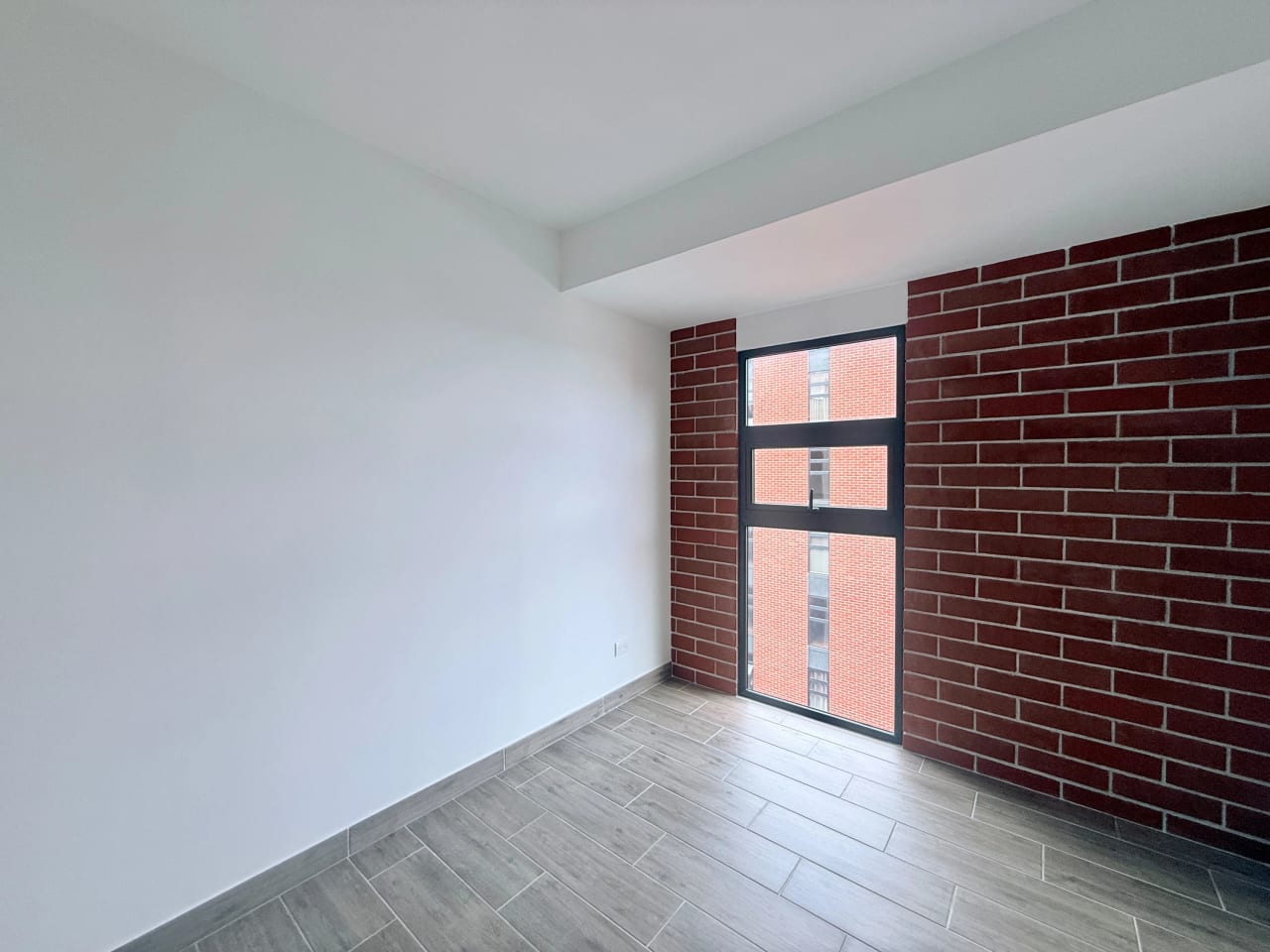 Apartamento en alquiler en Modra zona 4 — Apartamento en Alquiler en Zona 4, Guatemala, Ciudad — foto 9 de 17