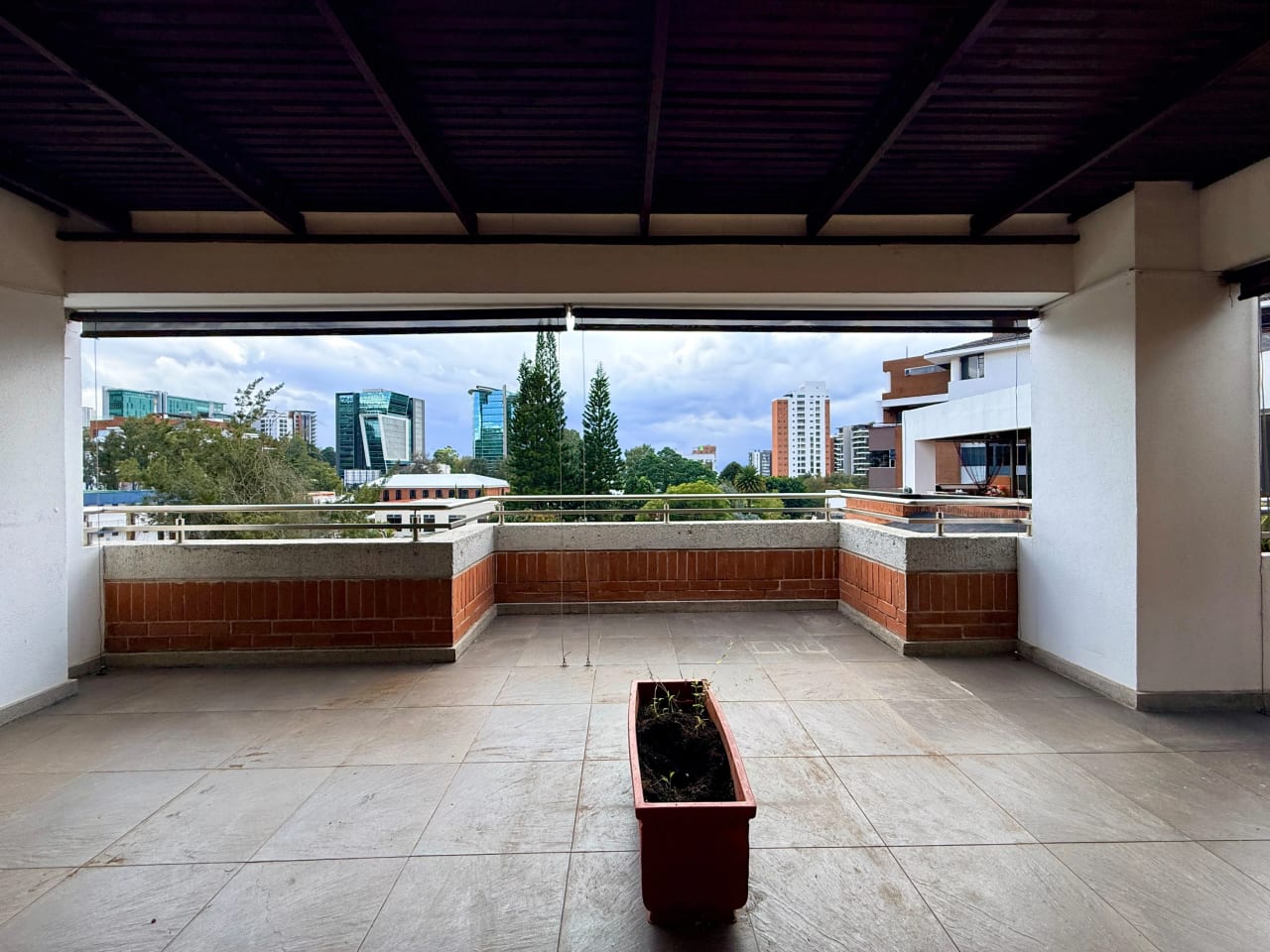 Apartamento en alquiler en edificio Verdino zona 15 — Apartamento en Alquiler en Zona 15, Guatemala, Ciudad — foto 5 de 17