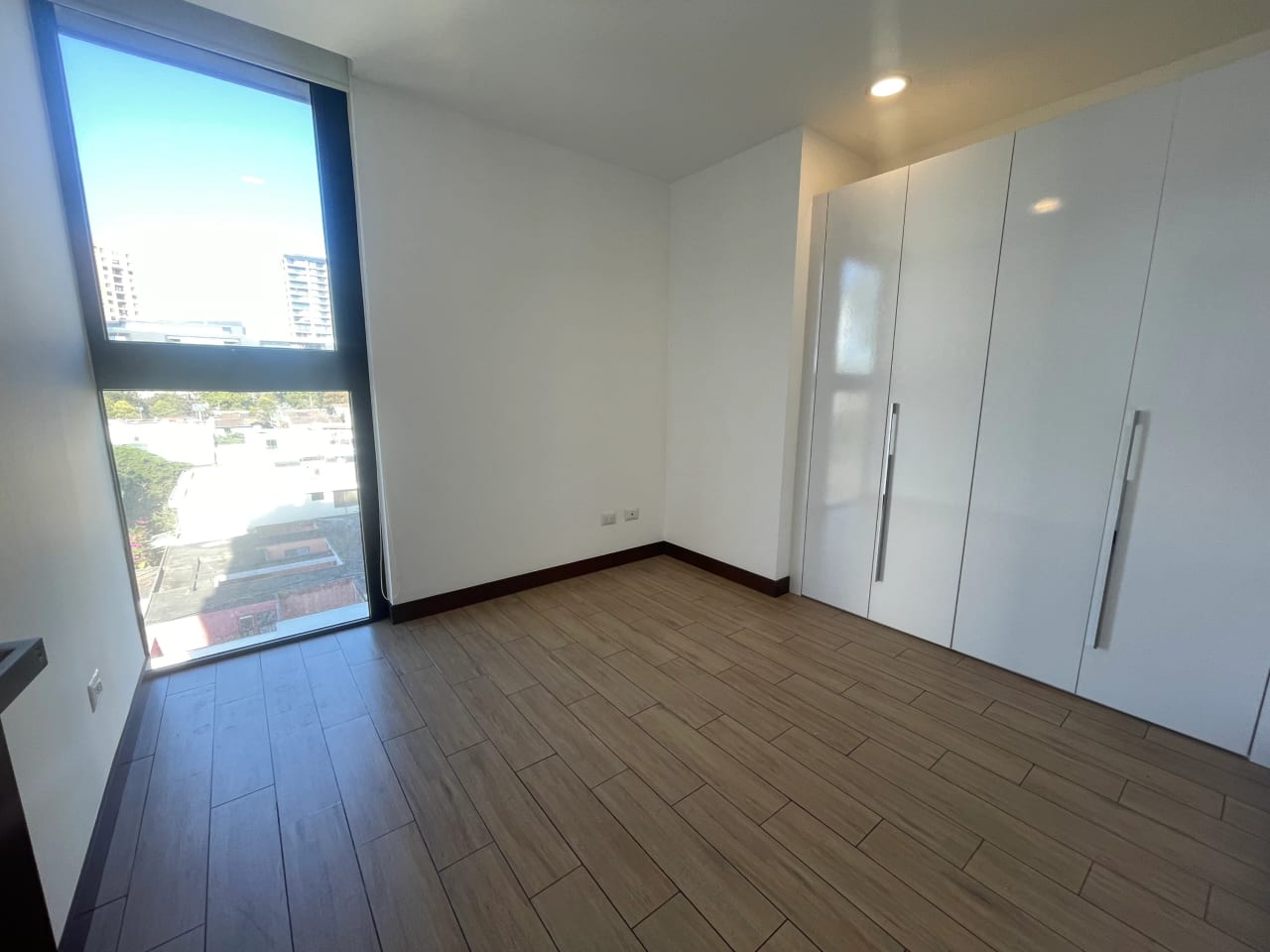 Apartamento en Venta en zona 15 — Apartamento en Venta en Zona 15, Guatemala, Ciudad — foto 4 de 13