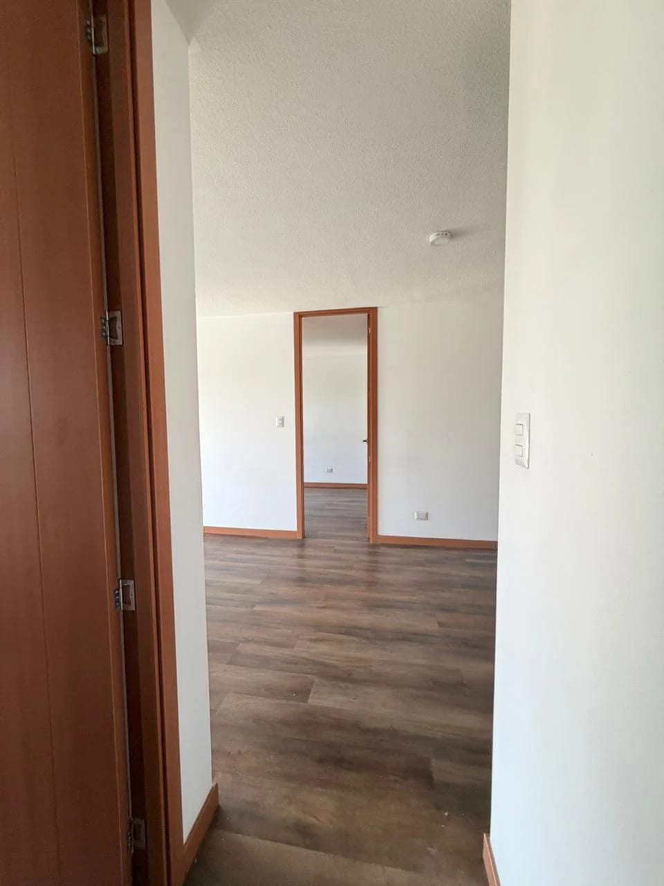 Apartamento en renta Z.11 — Apartamento en Alquiler en Zona 11, Guatemala, Ciudad — foto 9 de 13
