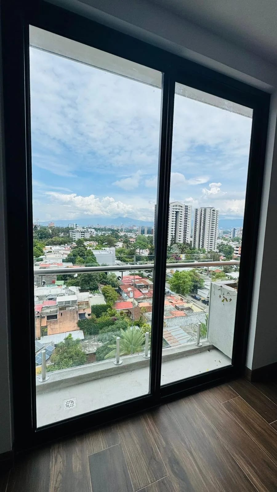 Apartamento en renta - Zona 15 — Apartamento en Alquiler en Zona 15, Guatemala, Ciudad — foto 5 de 12