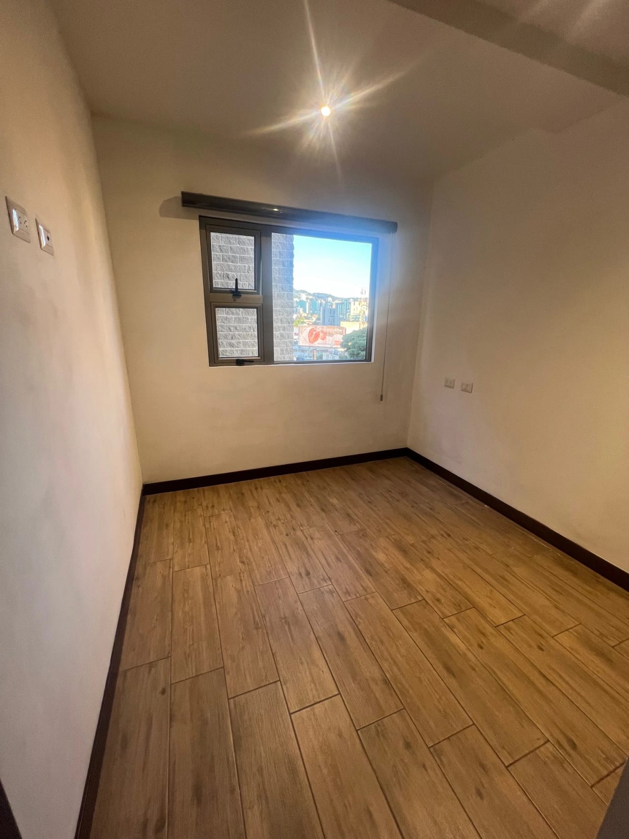 Apartament en renta con o sin muebles - Zona 10 — Apartamento en Alquiler en Zona 10, Guatemala, Ciudad — foto 8 de 12