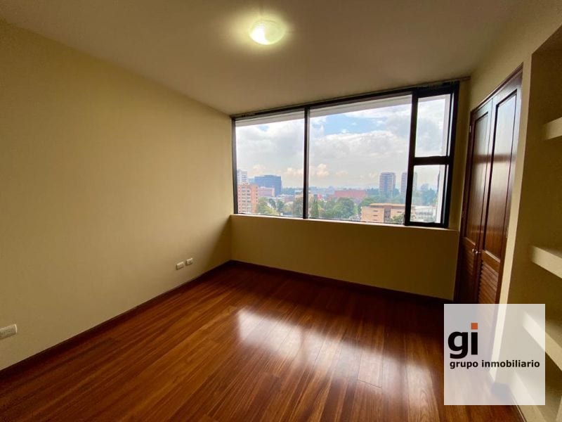 Apartamento en alquiler zona 10, 2 dormitorios + cuarto de servicio — Apartamento en Alquiler en Zona 10, Guatemala, Ciudad — foto 8 de 10