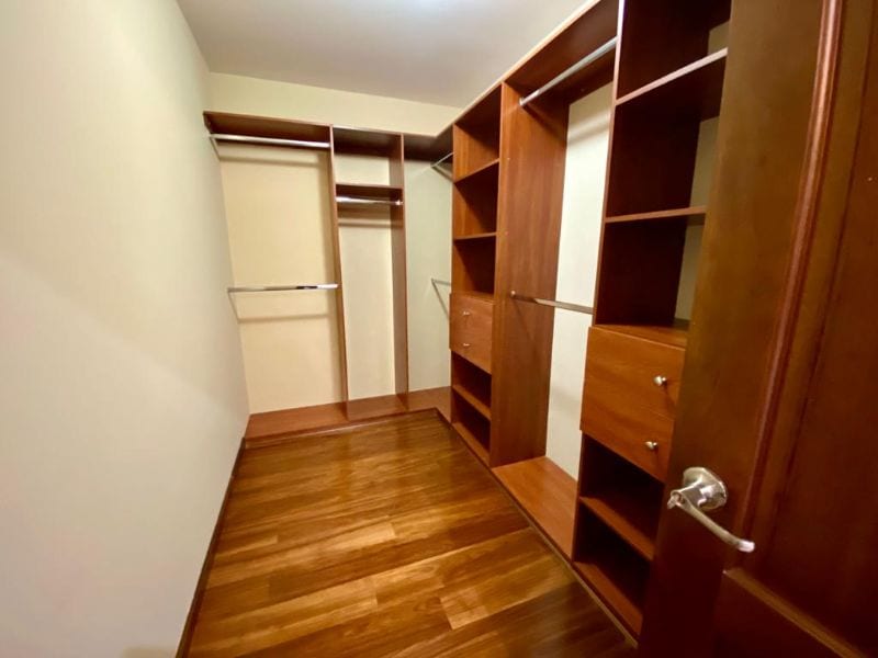 Apartamento en alquiler zona 10, 2 dormitorios + cuarto de servicio — Apartamento en Alquiler en Zona 10, Guatemala, Ciudad — foto 4 de 10