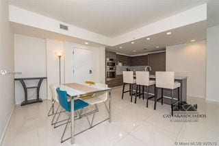 Apartamento en Venta en Miami Doral, Florida — Apartamento en Venta en *Otro / No especificar, Guatemala, Ciudad — miniatura 8 de 8