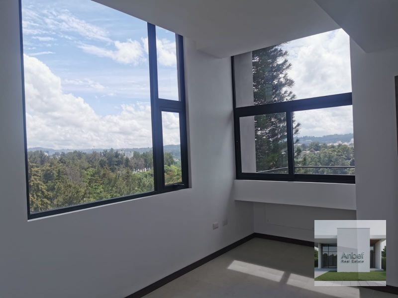 Bonito Apartamento en Edificio MIRA, de 2 Dormitorios en Zona 10 - 7