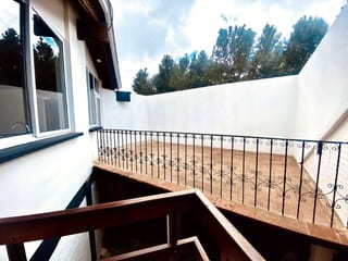 Apartamento remodelado excelente ubicacion sobre la diagonal 6 — Apartamento en Alquiler en Zona 10, Guatemala, Ciudad — miniatura 5 de 11
