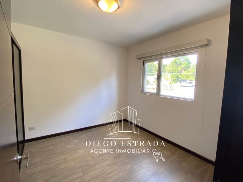 Apartamento con balcón y terraza — Apartamento en Alquiler en Carretera a El Salvador, Guatemala, Ciudad — foto 10 de 12