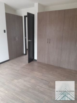 Renta de 3 habitaciones VH1 — Apartamento en Alquiler en Zona 15, Guatemala, Ciudad — miniatura 8 de 10